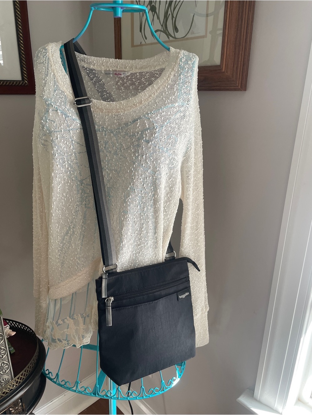 Baggallini Black Crossbody with Stripe Adjustable Strap - Picture 3 of 17
